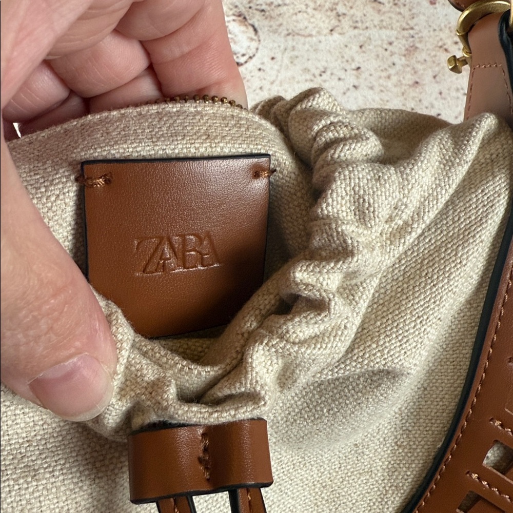 Zara Tan and Cream Shoulder Bag  A85 - Picture 8 of 10